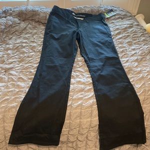 Womenswear dickies slim fit boot cut pants , black with TAGS